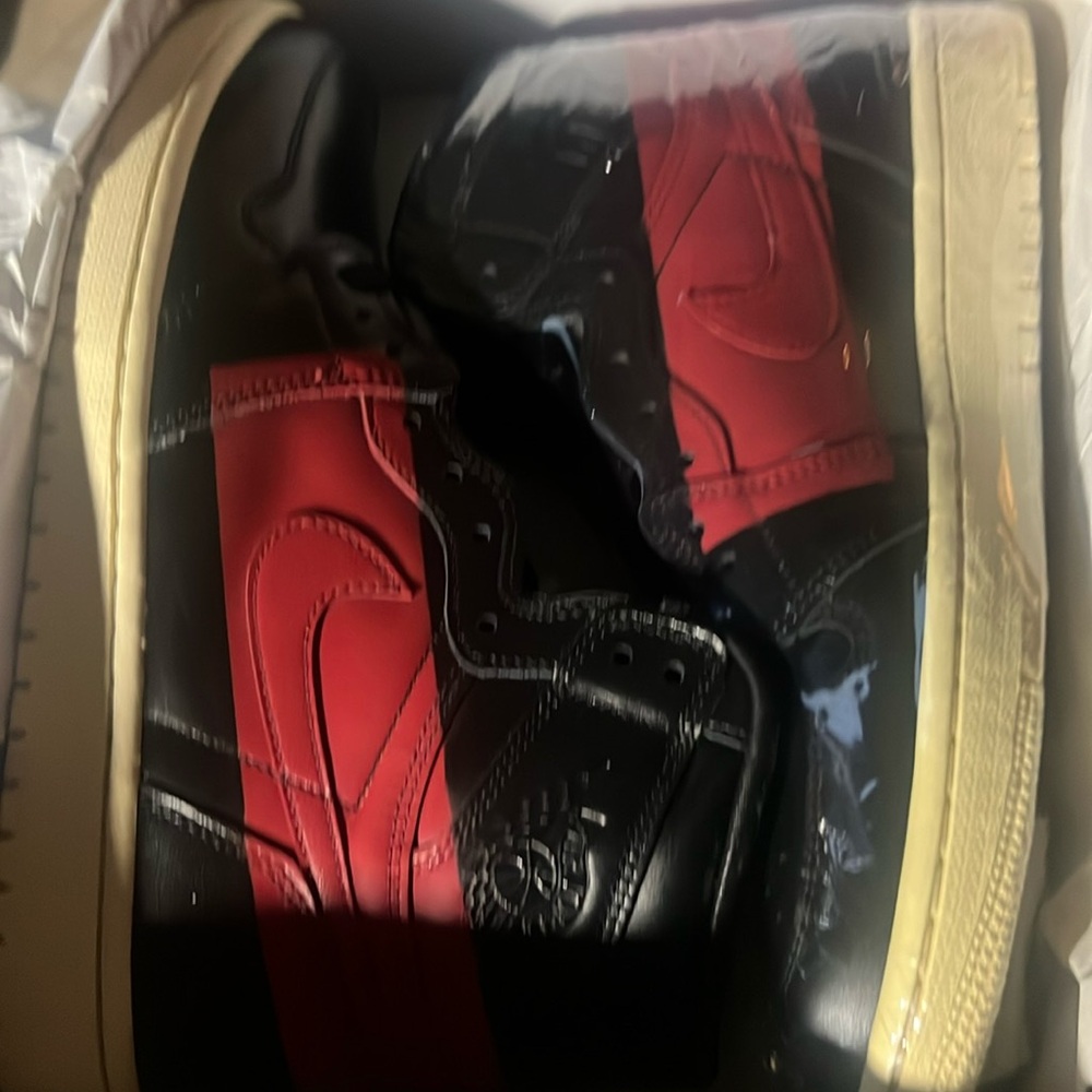 Jordan 1 defiant